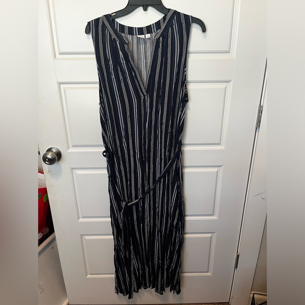 Gap size XL women’s sleeveless navy blue striped dress NWOT